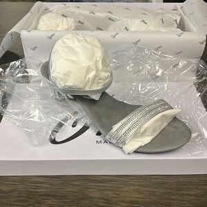 Wedding or formal shoes, Onex silver size 6